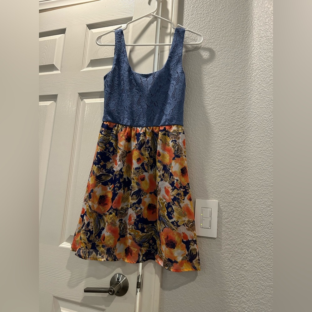 Light blue top & patterned bottom dress! Flowy & great for summer!